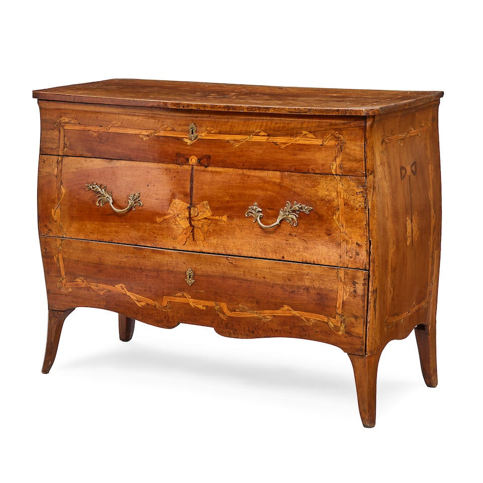 AN ITALIAN INLAID WALNUT COMMODE (1 of 2)