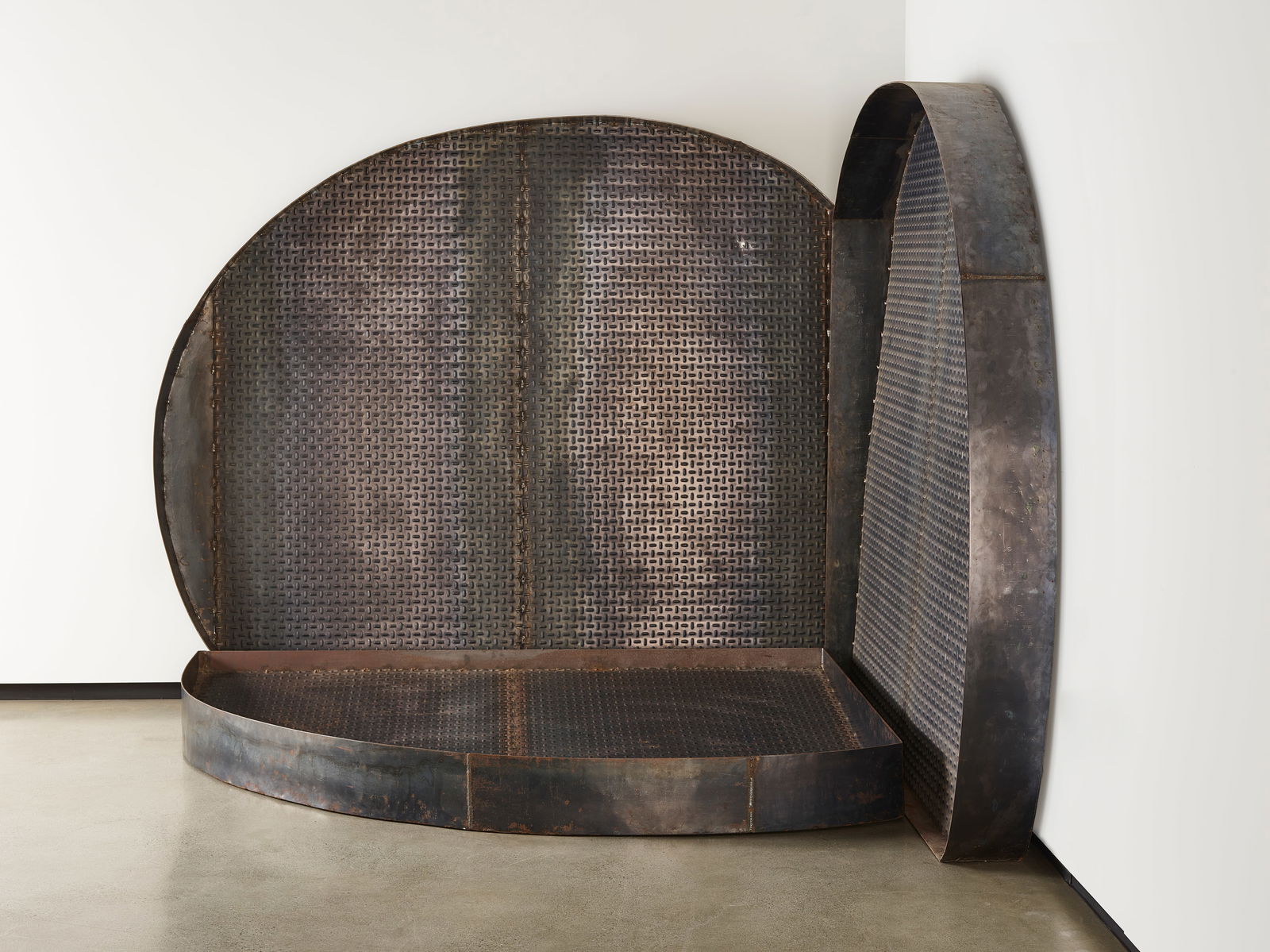 SUSANA SOLANO (B. 1946) Trifoglio nº 1 , 1987: SUSANA SOLANO (B. 1946) Trifoglio nº 1 , 1987 iron, in three parts overall: 77 1/2 x 92 1/8 x 74 3/4 in. (197 x 234 x 190 cm.) left panel: 75 3/4 x 86 1/2 x 8 in. (192.4 x 219.7 x 20.3 cm.) cente