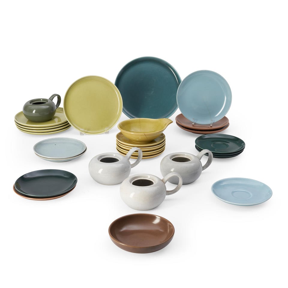 GROUP OF RUSSEL WRIGHT (1904-1976) FOR STEUBENVILLE POTTERY 'AMERICAN MODERN' TABLEWARE: GROUP OF RUSSEL WRIGHT (1904-1976) FOR STEUBENVILLE POTTERY 'AMERICAN MODERN' TABLEWARE • Steubenville, Ohio • Circa 1940 • Various colors and forms • Impressed and ink stamped
