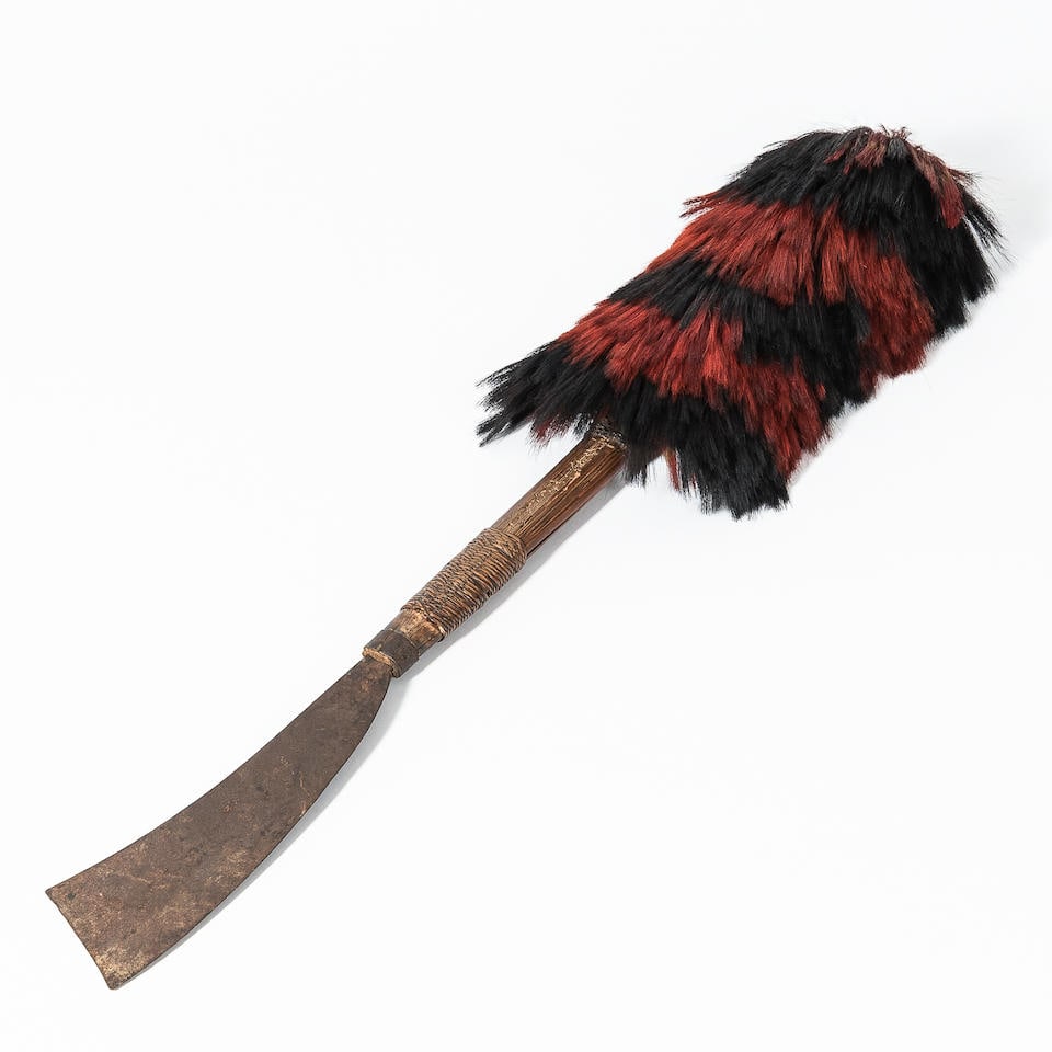 A Naga sword, Dao lg. 31 1/4 in. (1 of 2)