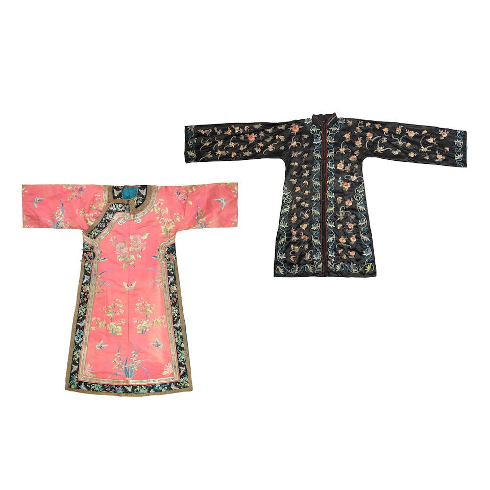 A PINK-GROUND SILK ROBE AND A BLACK-GROUND SILK ROBE Late Qing Dynasty (2) (1 of 3)