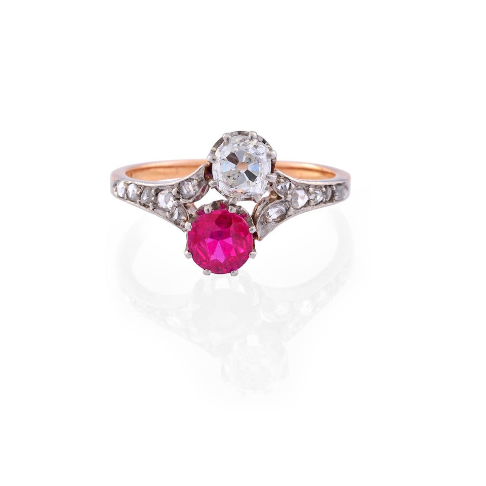 AN ANTIQUE RUBY AND DIAMOND 'TOI ET MOI' RING (1 of 3)