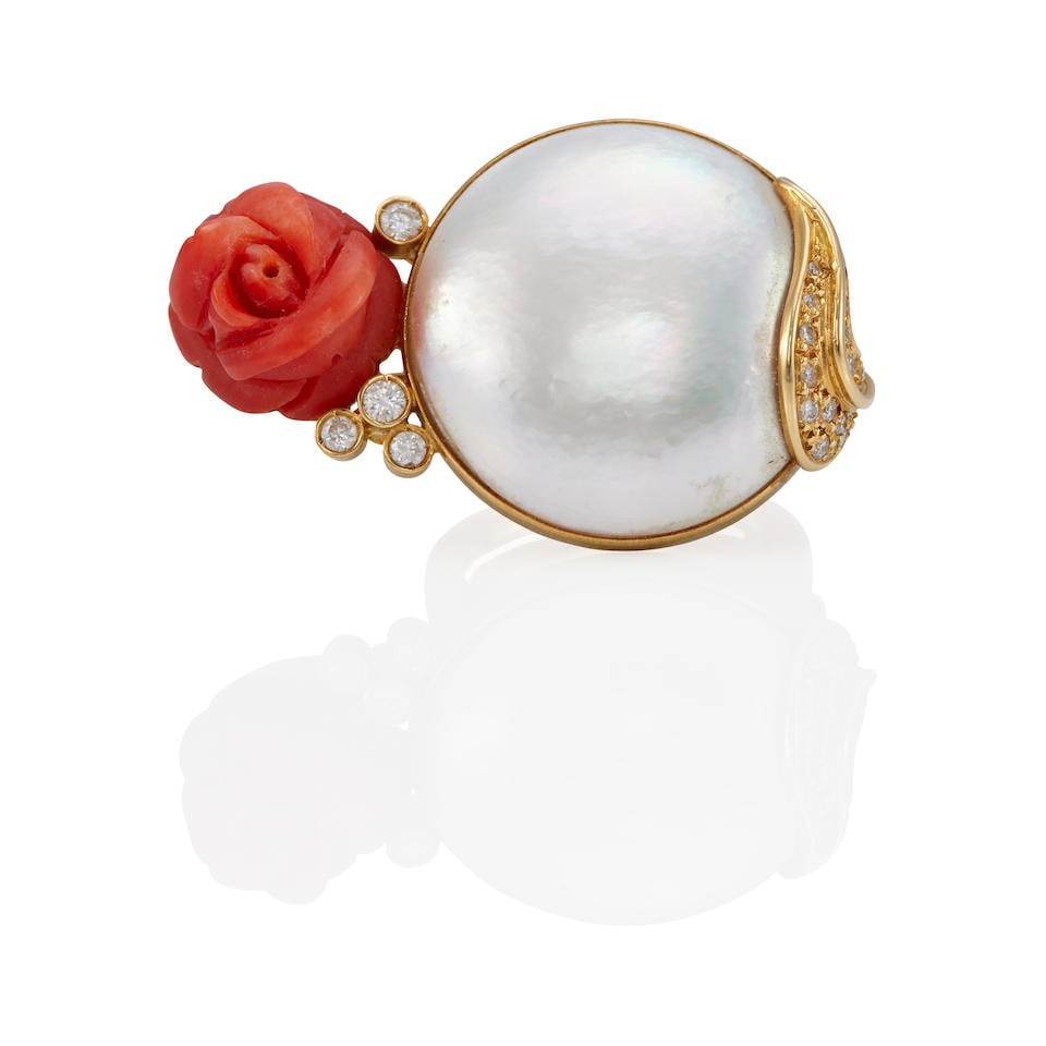 AN 18K GOLD, MABE CULTURED PEARL, CORAL AND DIAMOND RING (1 of 3)
