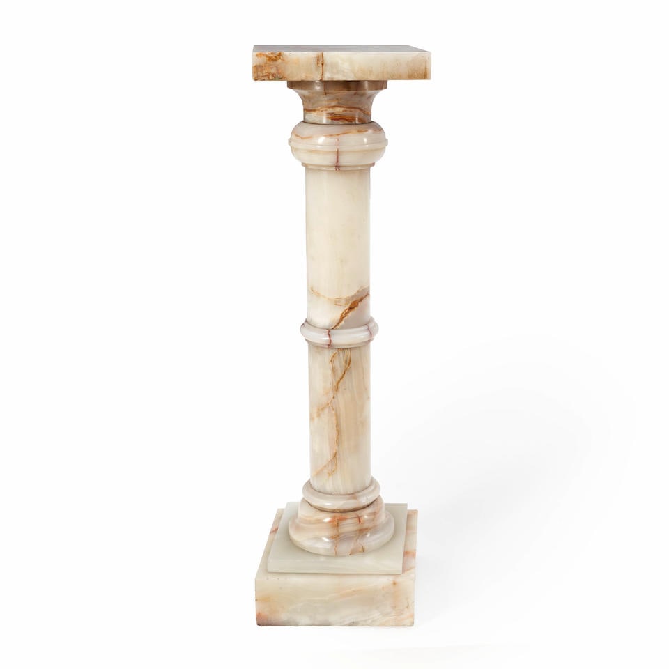 ONYX PEDESTAL (1 of 1)