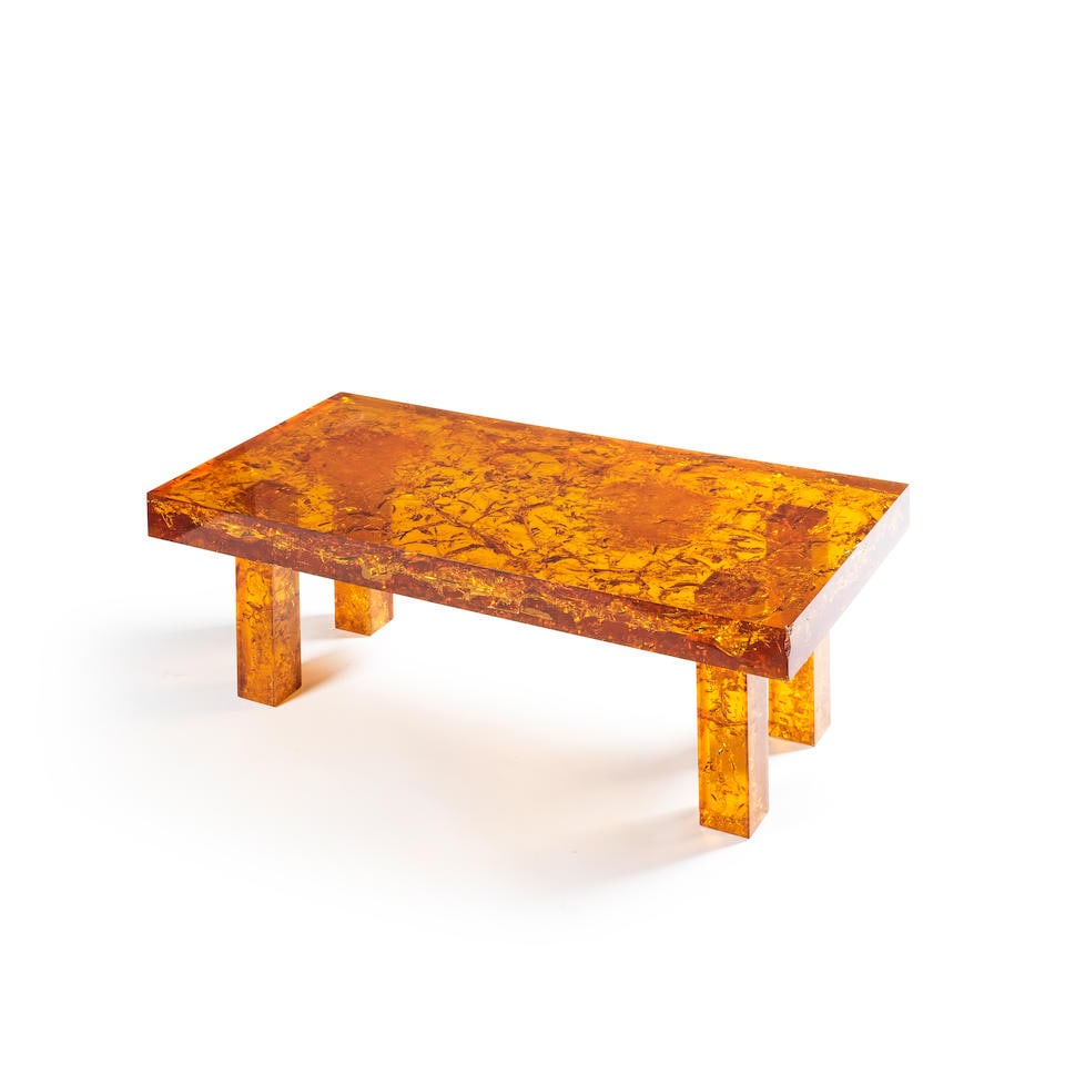 Pierre Giraudon (1923-2012). Table basse En résine fractale couleur ambreCa. 1975109.5 x 55... (1 of 1)