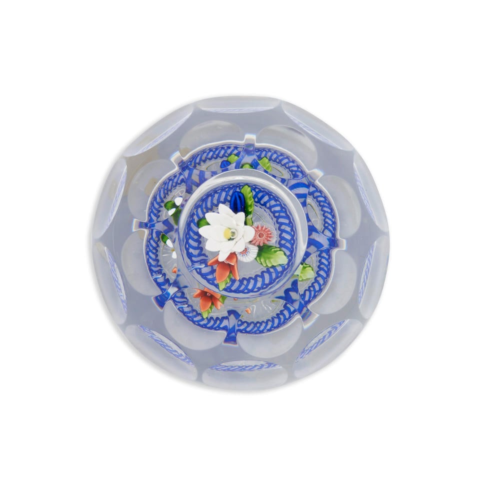 ANTIQUE ST. LOUIS FACETED UPRIGHT BOUQUET PAPERWEIGHT, c. 1850, the central bouquet within a blu...: ANTIQUE ST. LOUIS FACETED UPRIGHT BOUQUET PAPERWEIGHT, c. 1850, the central bouquet within a blue and white spiral torsade edged with a mercurial band, unsigned, ht. 2 1/8, dia. 3 1/8 in. Footnotes: P