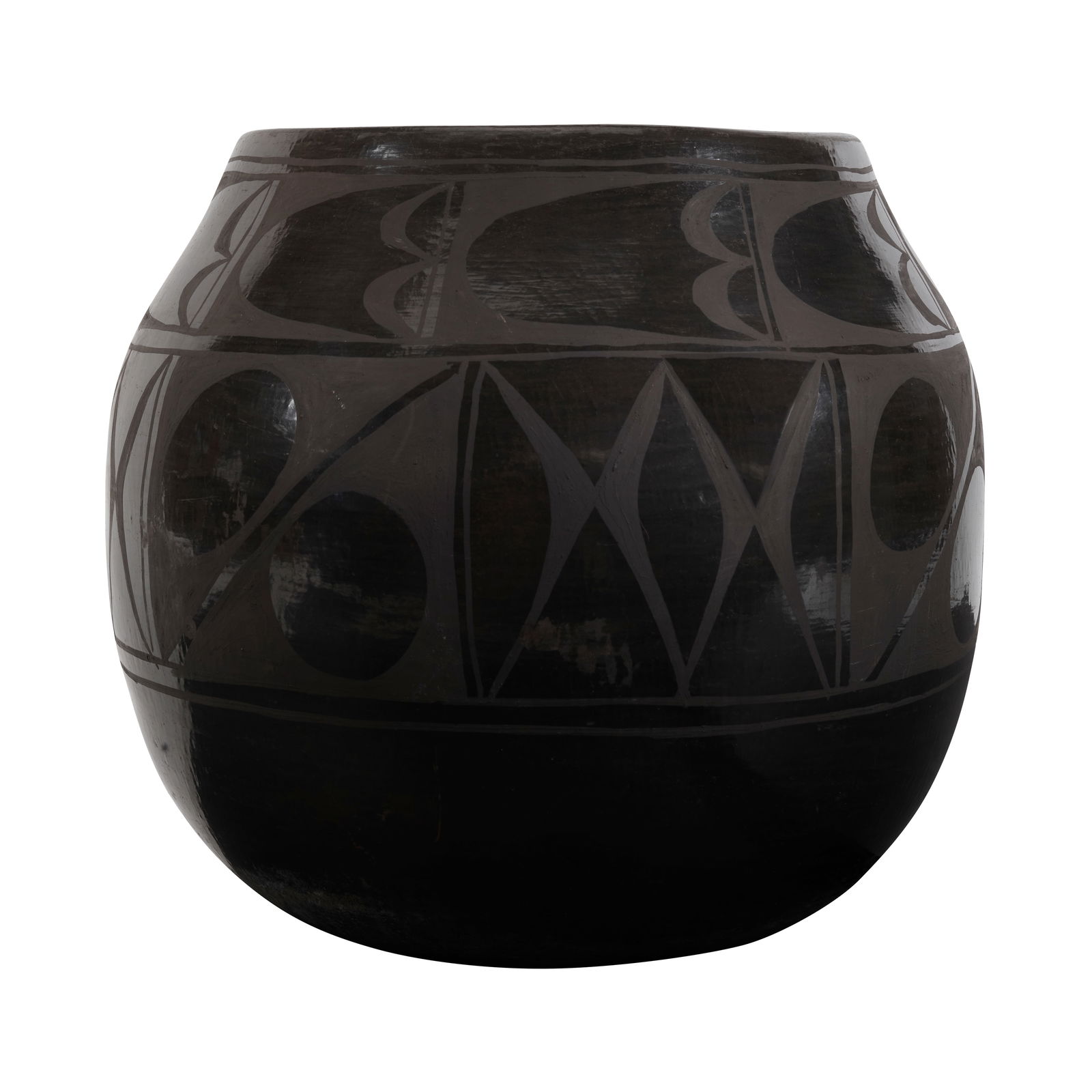 A Rafaelita Aguilar blackware pottery storage jar (1 of 2)