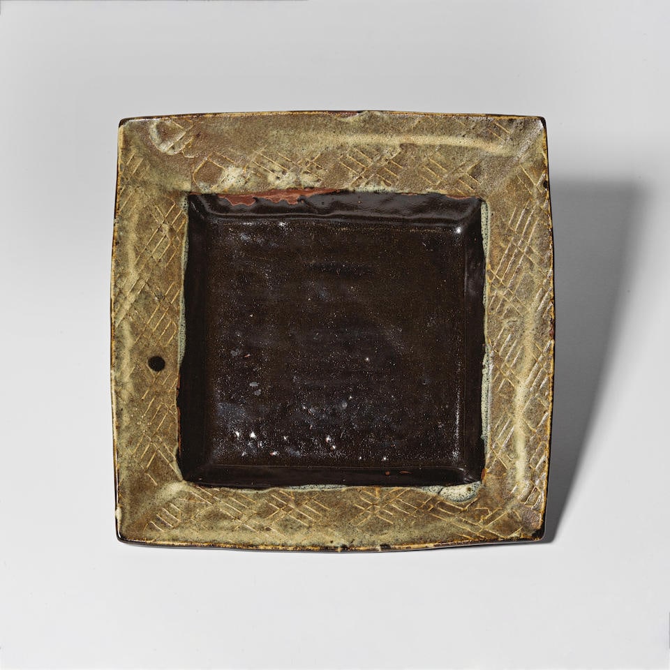 Francine Del Pierre Plat, 1960s: Francine Del Pierre Plat, 1960s Grès émaillée. 6.5 x 30.5 x 30.5 cm Footnotes: Francine Del Pierre Plate, 1960s Glazed stoneware. 6.5 x 30.5 x 30.5 cm Provenance Fina Gomez, acquired fr