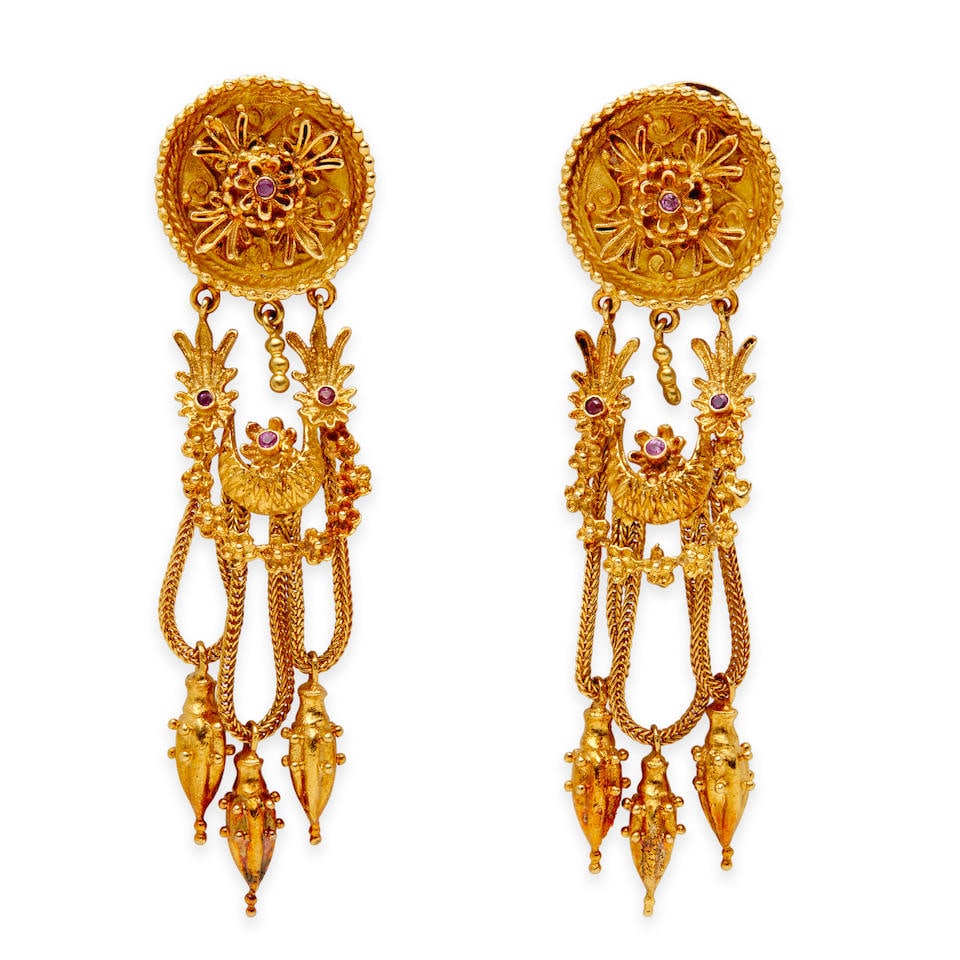 A PAIR OF 18K GOLD GEM-SET EARCLIPS, GREECE (1 of 3)