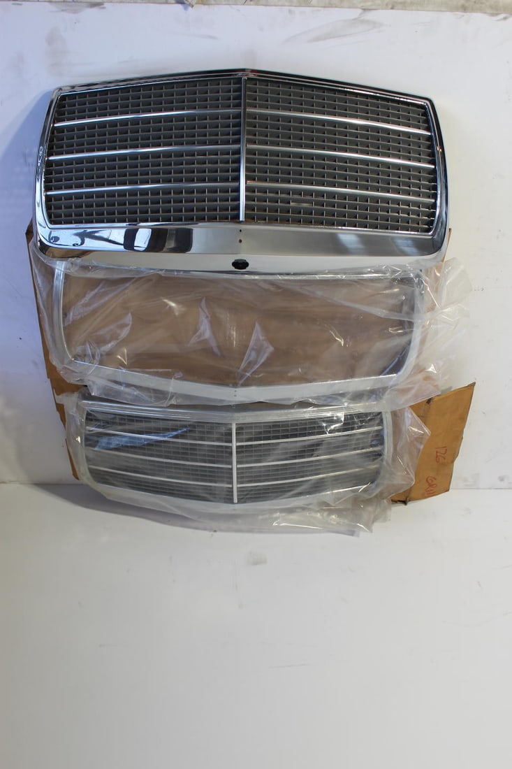 3, NOS, Mercedes-Benz W126 front grille, (1 of 3)