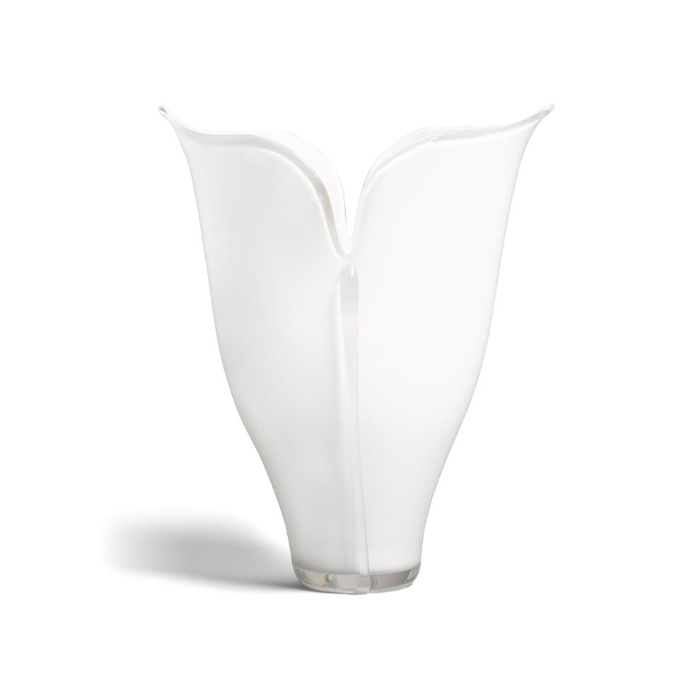 Toni Zuccheri (1937-2008) Vase1983for Barovier & Toso, incamiciato glass, etched 'barovier & tos... (1 of 2)