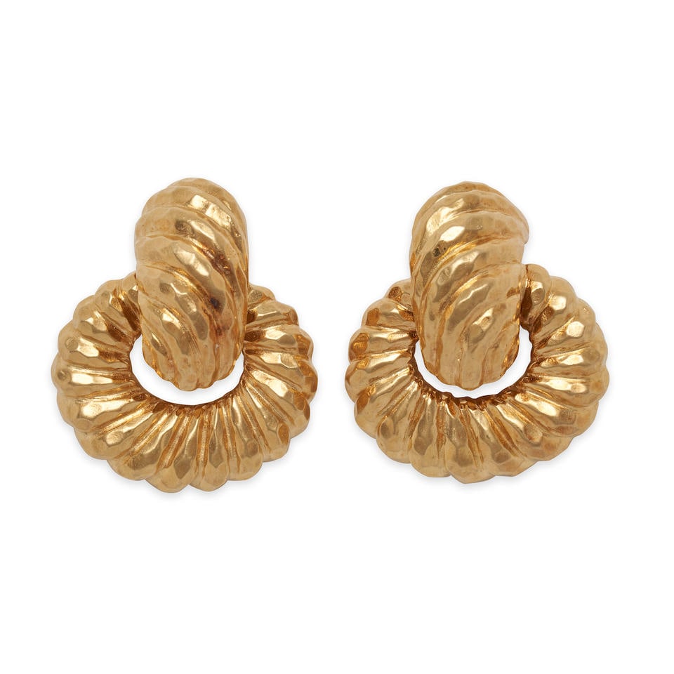 DAVID WEBB: A PAIR OF 18K GOLD DOORKNOCKER EARCLIPS (1 of 3)