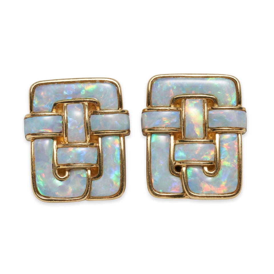 ANGELA CUMMINGS: A PAIR OF 18K GOLD AND OPAL KNOT EARCLIPS (1 of 4)