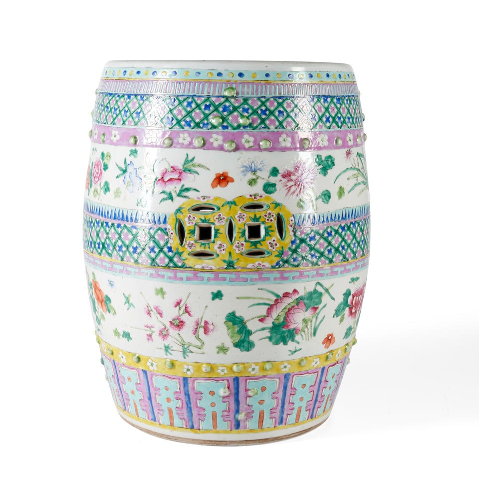 AN EXPORT FAMILLE ROSE ENAMELED BARREL-FORM GARDEN SEAT, China, 19th century, (1 of 1)