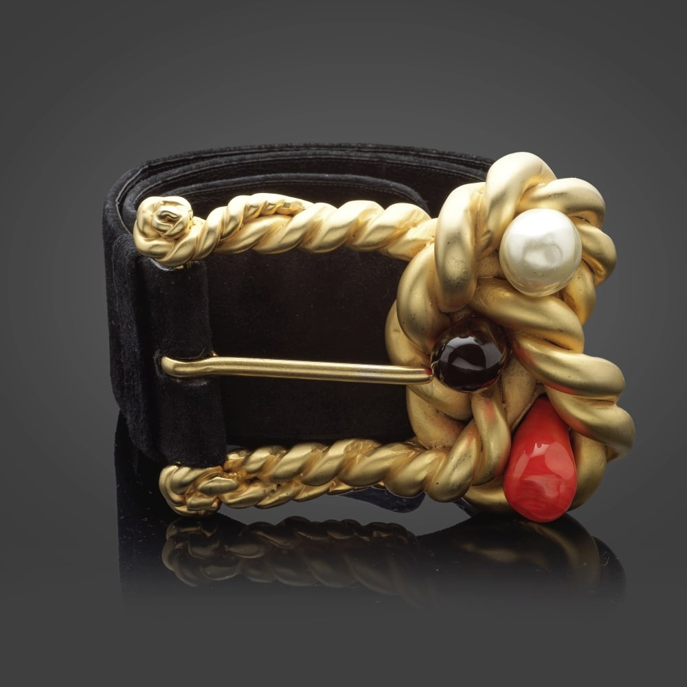 CHANEL, collection Prêt à Porter Printemps/Été 1990. Ceinture en daim noir &... (1 of 1)