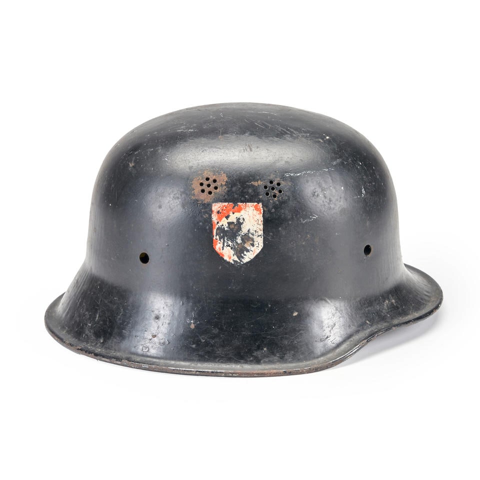 A WORLD WAR II GERMAN M34 SHELL. (1 of 3)