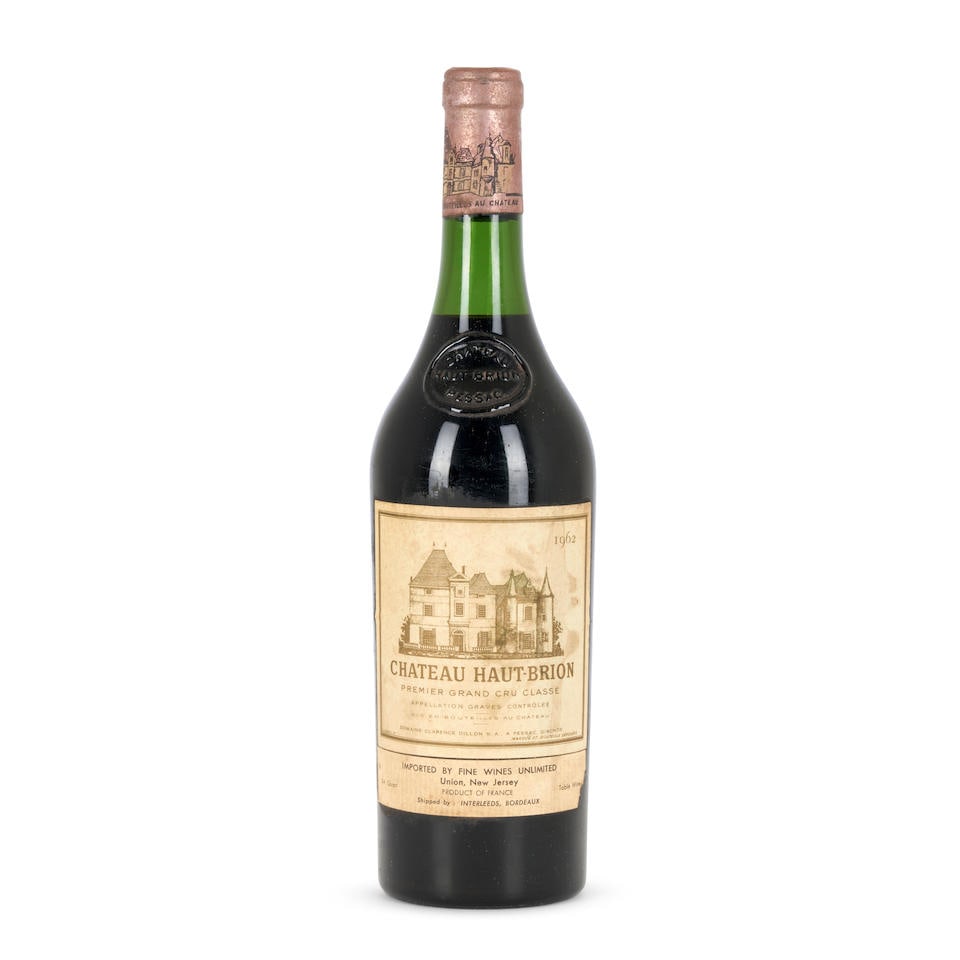 Chateau Haut Brion 1962 (1 bottle): Chateau Haut Brion 1962 Pessac Leognan, 1er Cru Classe u: 3.5cm, corroded capsule, bin-soiled and wine-stained label, signs of old seepage 1 bottle This lot is subject to the following lot symbols: &#