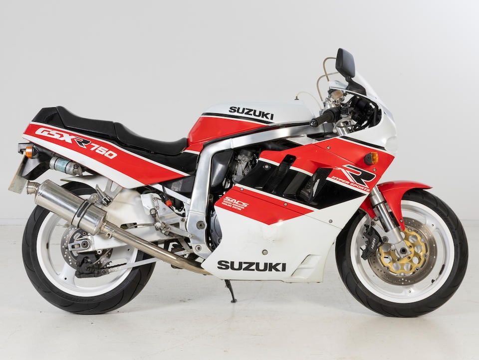 1990 Suzuki GSX-R 750 Slingshot Frame no. GR7AA-102138 Engine no. R716-105404 (1 of 9)