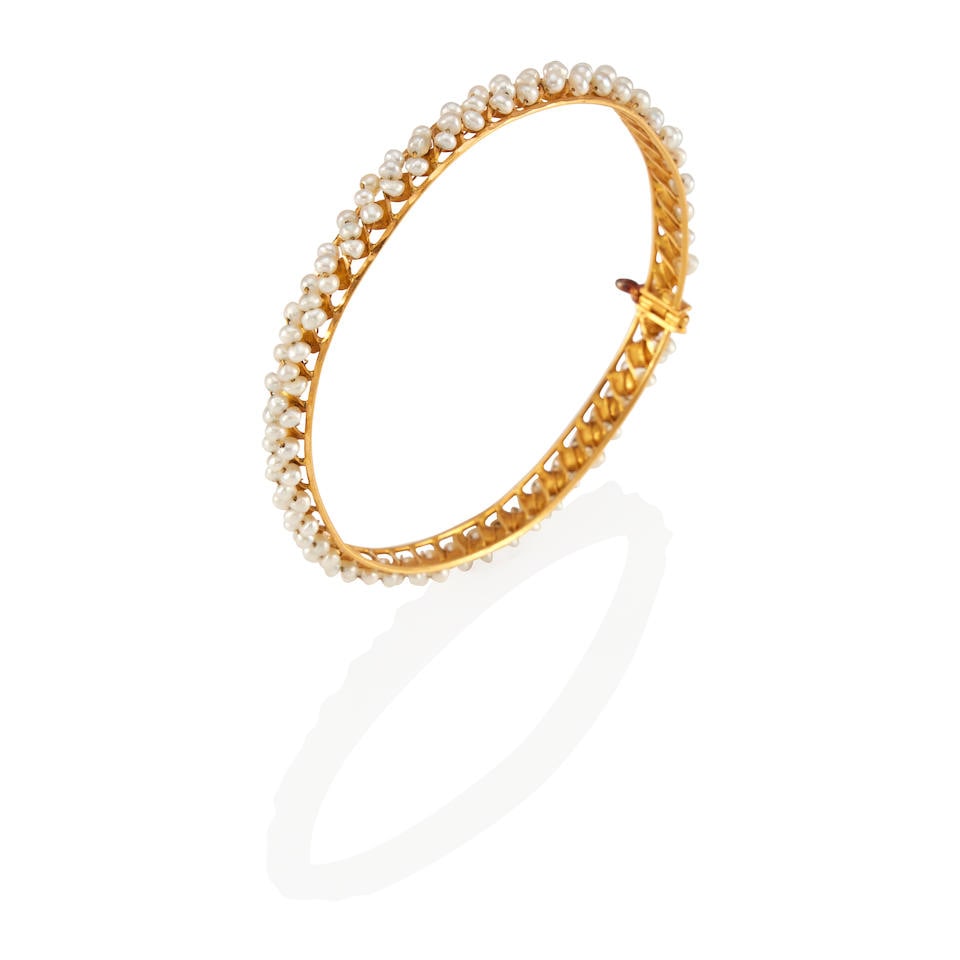 20K GOLD AND PEARL BANGLE BRACELET (1 of 2)