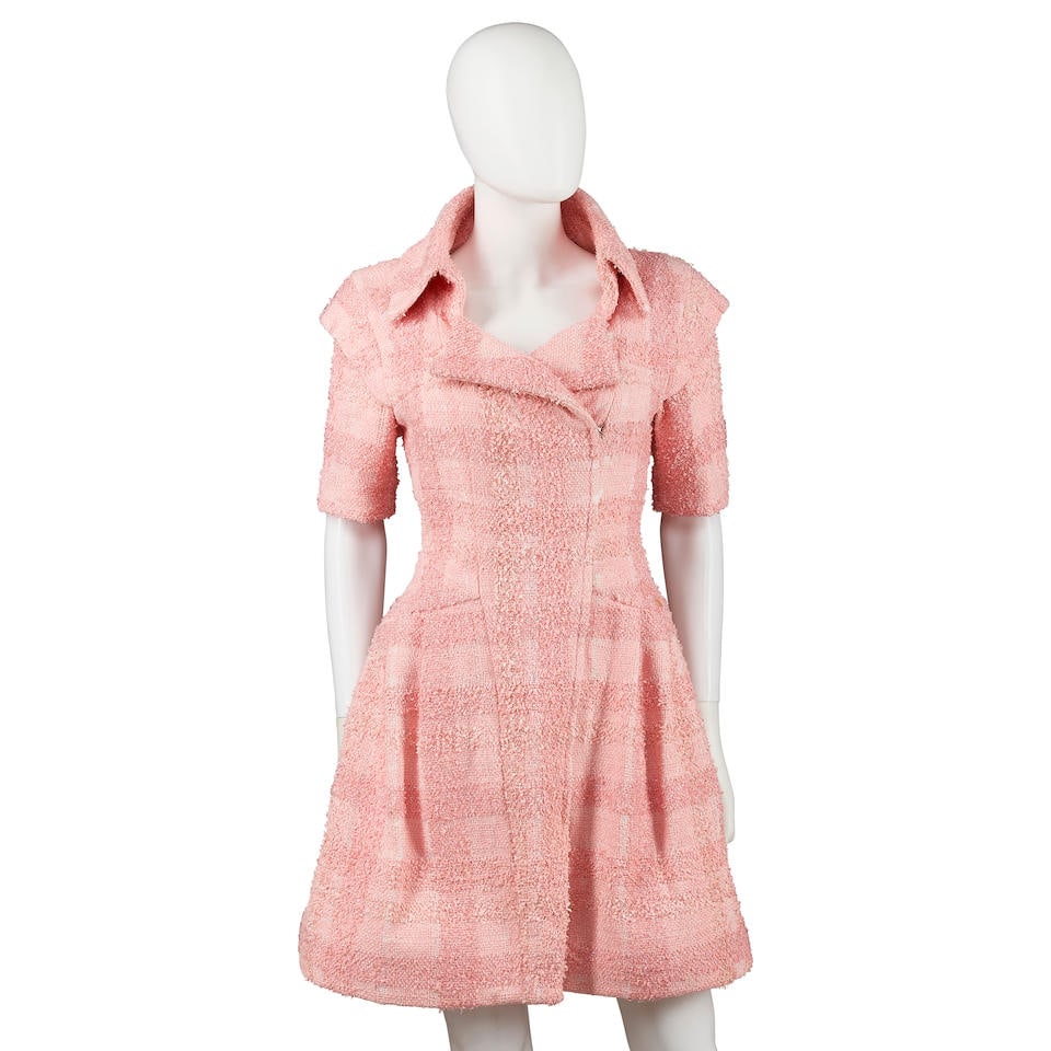 CHANEL: PINK TWEED ZIP DRESS 2018 Spring/Summer | Look 13 (1 of 3)