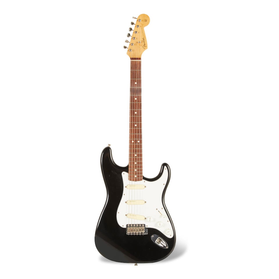 A Spencer Davis Fender US Vintage Series '62 Stratocaster Electric Guitar (1 of 3)
