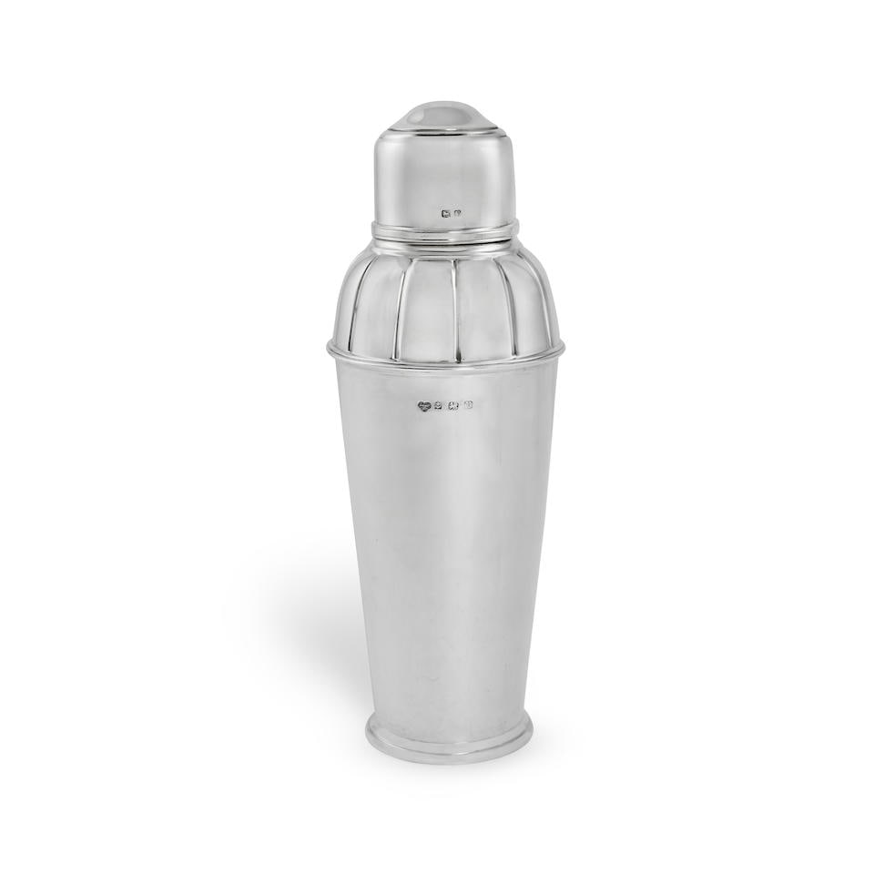 An Art Deco silver cocktail shaker  Goldsmiths & Silversmiths Co Ltd,  Birmingham 1920 (1 of 1)