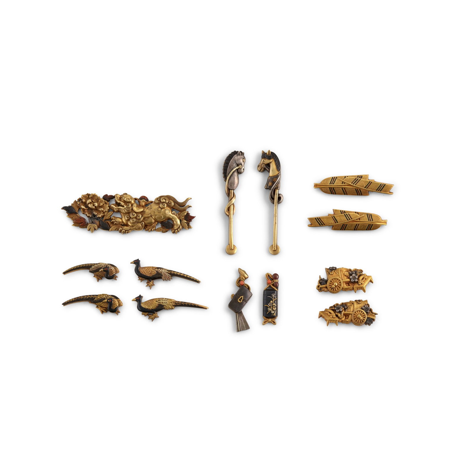 A MIXED-METAL KANAMONO FOUR PAIRS OF MENUKI, AND A DAISHŌ SET OF MENUKI Edo period (1615-18... (1 of 1)