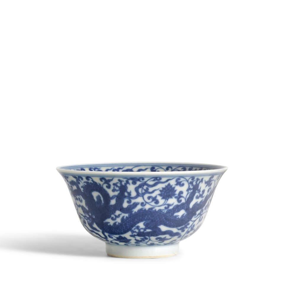 A BLUE AND WHITE MING-STYLE 'DRAGON AND LOTUS' BOWL Chenghua mark, Kangxi period