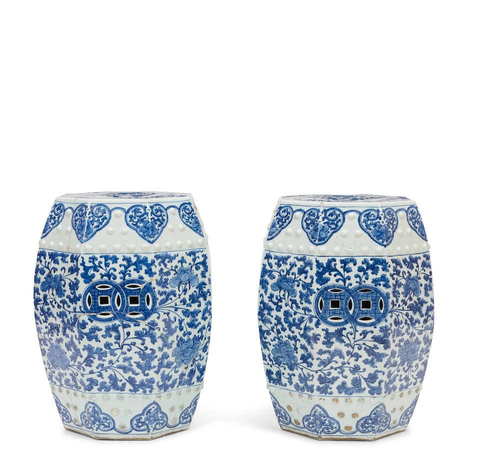 A PAIR OF BLUE AND WHITE OCTACTONAL GARDEN STOOLS Qianlong period (2)