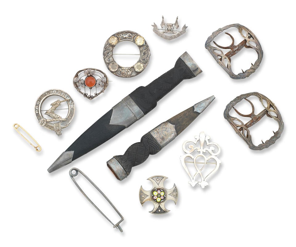 A collection of silver jewellery to include a pair of foliate buckles, 6cm wide, stamped maker I... (1 of 1)