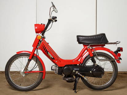 1979 Honda PA50 Frame no. PA50M2102709: 1979 Honda PA50 Frame no. PA50M2102709 Previously firm believers in four-stroke engine technology, Honda at last turned to the cheaper two-stroke for its moped range, commencing with the PF50M Amigo
