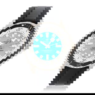 Breitling. A stainless steel automatic wristwatch SuperOcean Automatic 44, Ref: A17376, Circa 2020: Breitling. A stainless steel automatic wristwatch Model: SuperOcean Automatic 44 Reference: A17376 Date: Circa 2020 Movement: Jewelled automatic Dial: Turquoise, luminous baton hour markers, black out