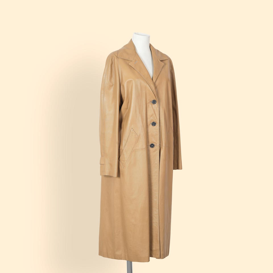 Hermès Sport, circa 1970. Straight coat in beige lambskin Hermès Sport, circa 1970. Ma... (1 of 1)