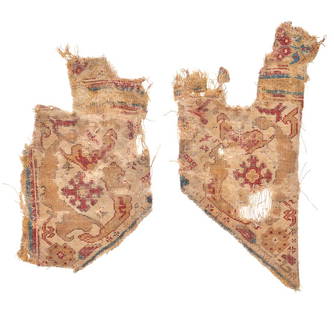 'SELENDI BIRD RUG' FRAGMENTS West Anatolia (Oushak) 1 ft. x 1 ft. 11 in. and 1 ft. x 1 ft. 7 in.: 'SELENDI BIRD RUG' FRAGMENTS West Anatolia (Oushak) c. early 17th century Provenance: The Jim Dixon Collection See also: Sotheby's lot 148, 31 March 2021. https://www.sothebys.com/en/buy/auction/2021/