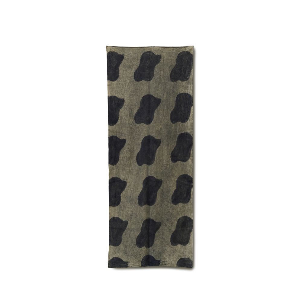 CLAUDE VIALLAT (N. 1936) 097/1971 1971: CLAUDE VIALLAT (N. 1936) 097/1971 1971 colorant mordant sur toile libre mordant dye on free canvas 271.3 x 105 cm. 106 13/16 x 41 5/16 in. Réalisé en 1971. Footnotes: