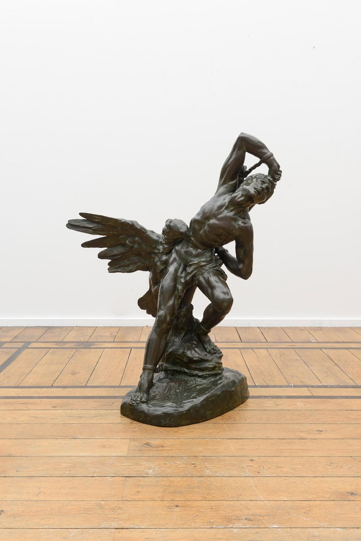 D'APRES JEF LAMBEAUX (1852-1908) Prométhée enchaîné: D'APRES JEF LAMBEAUX (1852-1908) Prométhée enchaîné Non signé Bronze à patine médaille Ongesigneerd Brons met medaillepatina Unsigned Bronze with medal patina H.118