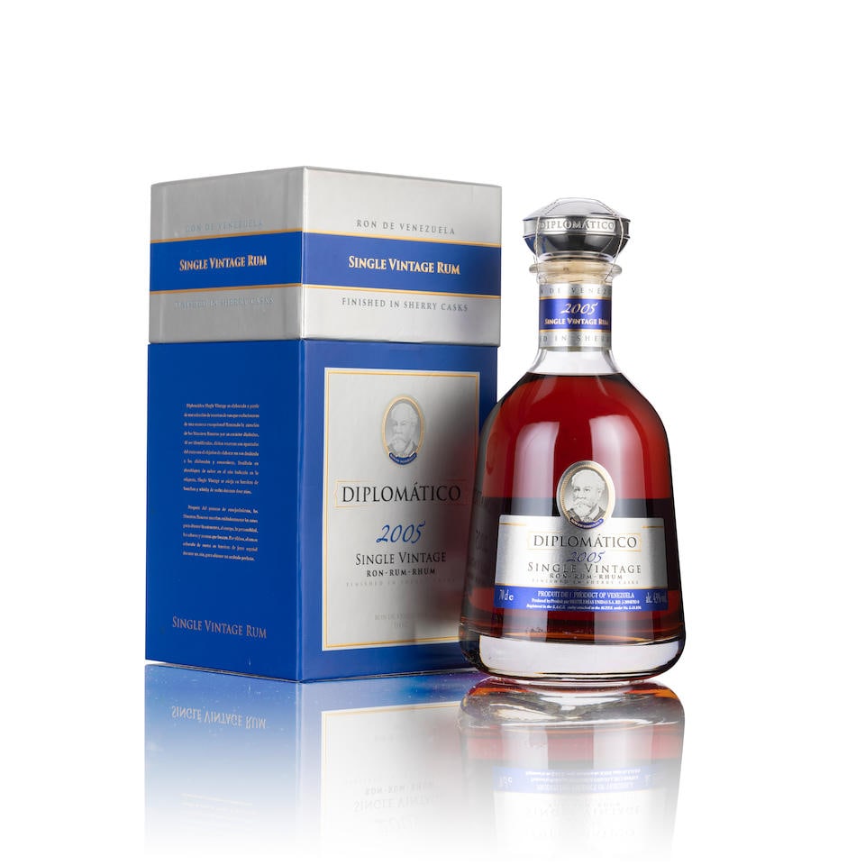 Diplomatico 2005 Single Vintage ( 70cl): Diplomatico 2005 Single Vintage ( 70cl) Region: Venezuela Fill Level: filled to 70cl Capsule: good condition Label: good labelling Packaging: in original presentation case Alcohol content: 43% ABV Not