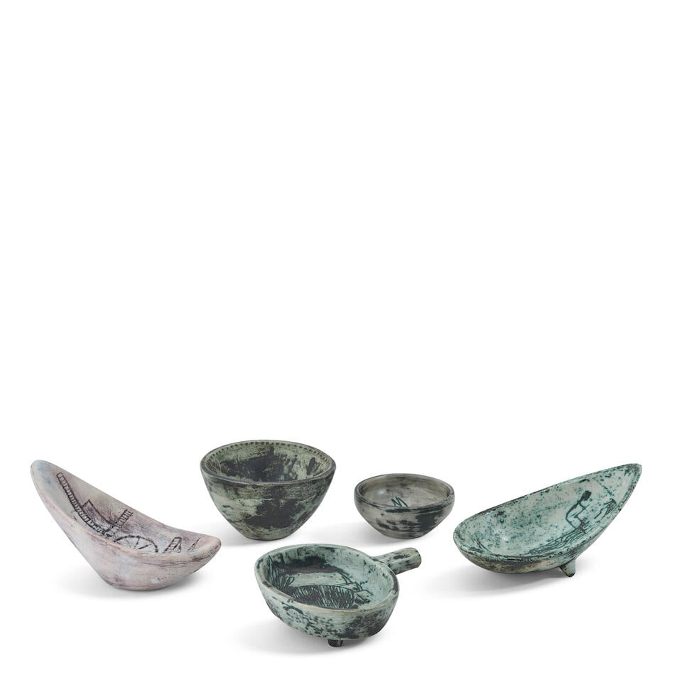 FIVE JACQUES BLIN (1920-1995) BOWLS France, c. 1985, glazed ceramic, all with incised mark 'J. B...: FIVE JACQUES BLIN (1920-1995) BOWLS France, c. 1985, glazed ceramic, all with incised mark 'J. Blin,' round bowl decorated with a bird, dia. 3 3/4, oval bowl with handle, wd. 5 1/2, leaf-form bowl dec