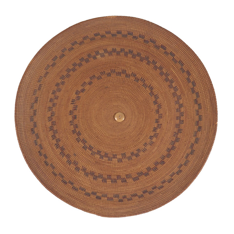 A Yokuts or Western Mono gambling tray (1 of 1)