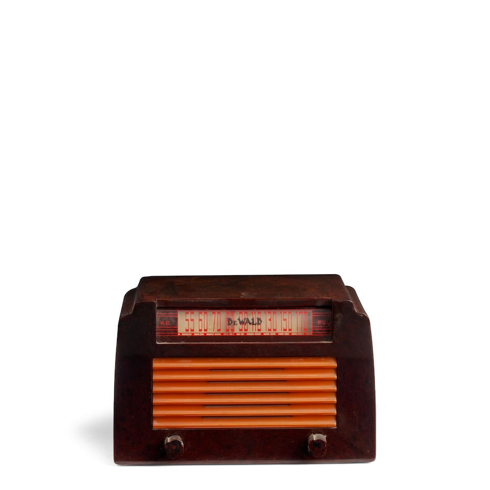 DEWALD 'MODEL A502' RADIO New York, New York, DeWald Radio Mfg. Corp., 1938, catalin, metal, mar... (1 of 2)
