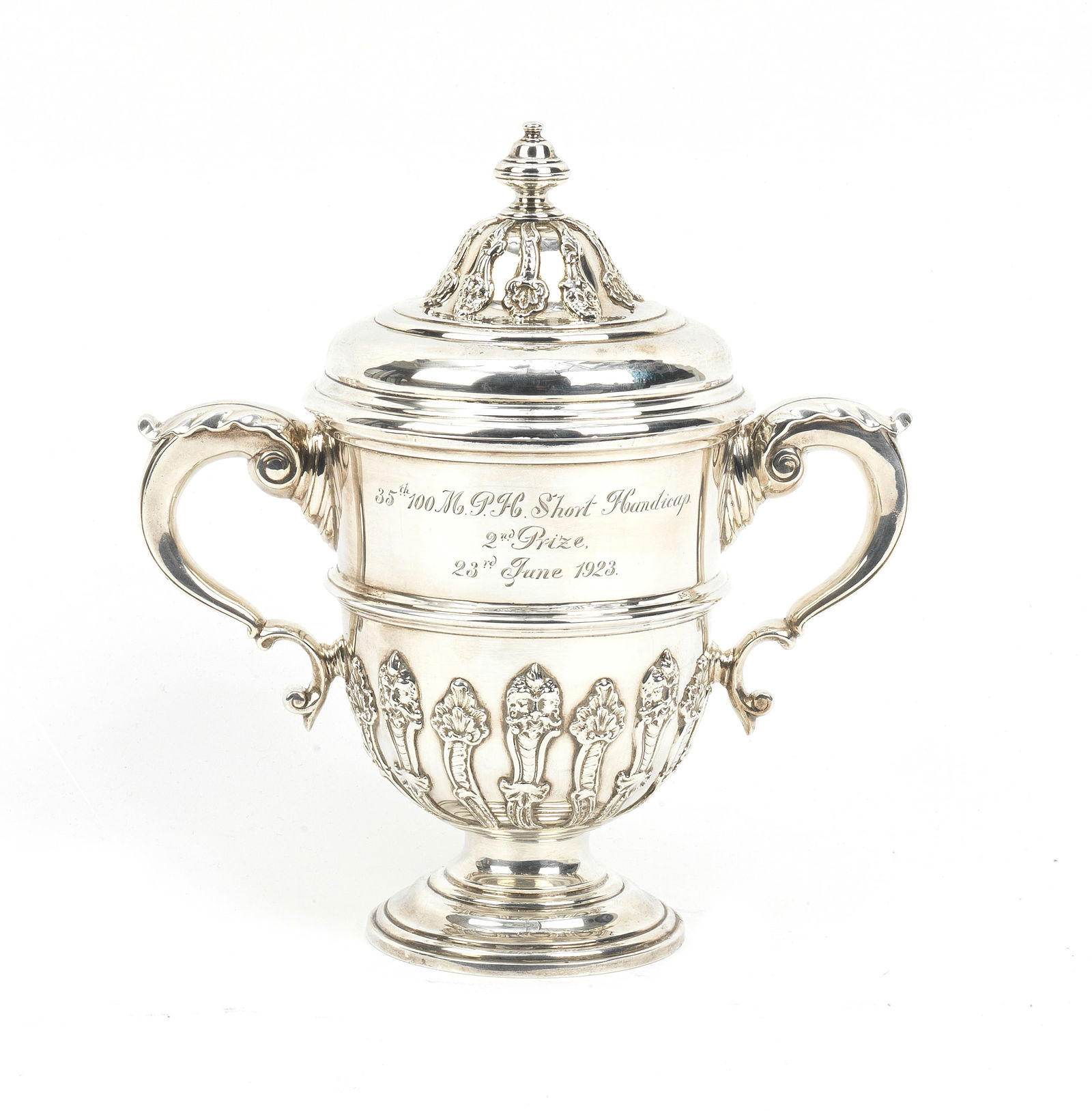 A BARC Brooklands 1923 100MPH Short Handicap 2nd place sterling silver trophy, ((2)): A BARC Brooklands 1923 100MPH Short Handicap 2nd place sterling silver trophy, George V twin-handled trophy with lid and finial by Charles & Richard Comyns, hallmarked London, 1922, inscribed to face