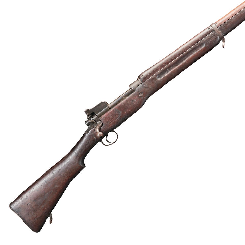 A WORLD WAR I EDDYSTONE U.S. MODEL 1917 BOLT ACTION RIFLE. Curio or Relic firearm: A WORLD WAR I EDDYSTONE U.S. MODEL 1917 BOLT ACTION RIFLE. 1918. Serial number 288330, .30-06 caliber, barrel with '1-18' date at the muzzle, adjustable rear sight, 'E' marked bolt, walnut stock with