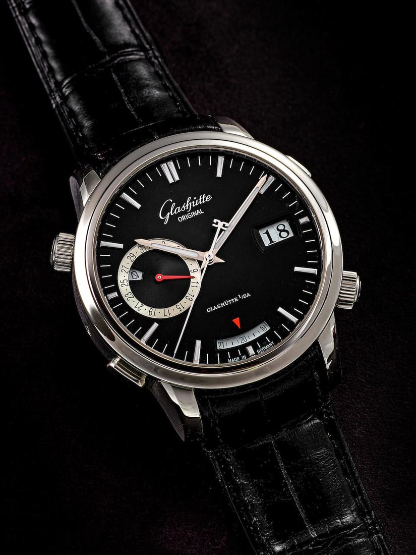 GLASHÜTTE ORIGINAL | SENATOR DIARY, REF.100-13-02-02-04, A NEW OLD STOCK STAINLESS STEEL AL...: GLASHÜTTE ORIGINAL | SENATOR DIARY, REF.100-13-02-02-04, A NEW OLD STOCK STAINLESS STEEL ALARM WRISTWATCH WITH DATE, CIRCA 2010 Case No: 41 Calibre: 100-13, automatic, signed Dial: Black, signed