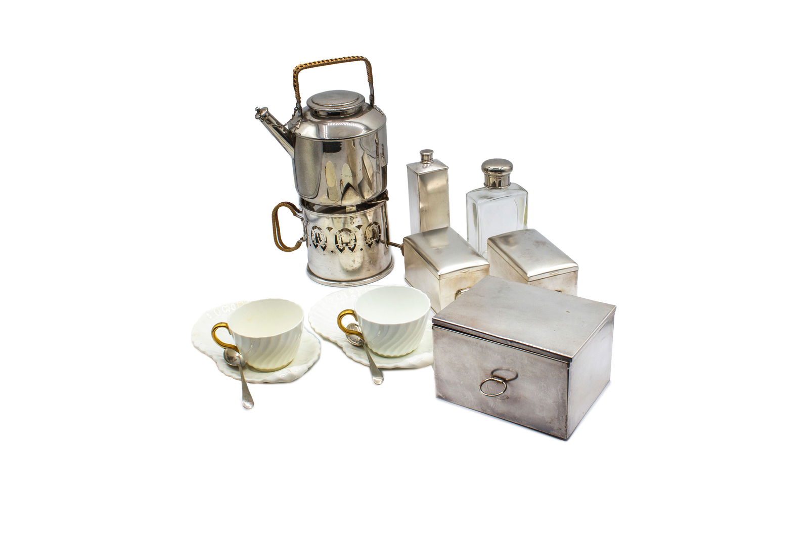 A two-person picnic set, English, circa 1905, (1 of 1)