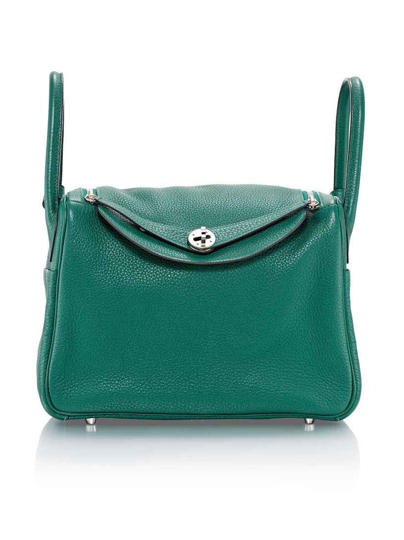 HERMÈS: MALACHITE CLEMENCE LINDY 30 WITH PALLADIUM HARDWARE 2013 (Includes box): HERMÈS: MALACHITE CLEMENCE LINDY 30 WITH PALLADIUM HARDWARE 2013 愛馬仕：孔雀綠CLEMENCE牛皮LINDY 30厘米配鈀金&#