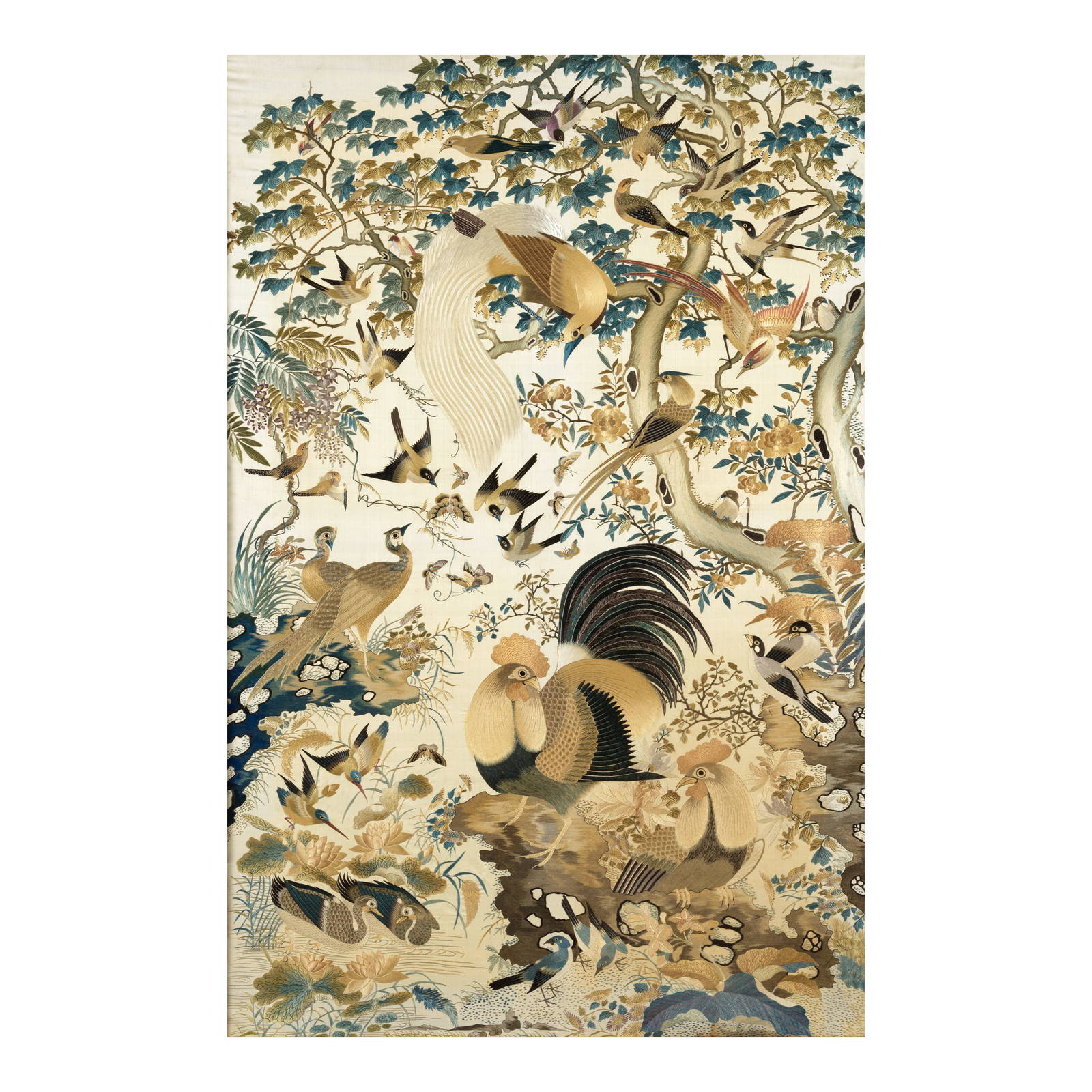 A FINE EMBROIDERED SILK PANEL OF ONE HUNDRED BIRDS Late Qing Dynasty