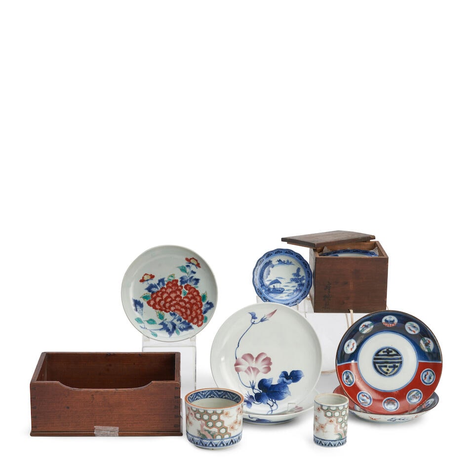 SEVENTEEN PORCELAIN VESSELS AND ONE WOOD BOX Meiji (1868-1912) or Taisho (1912-1926) era, late 1...