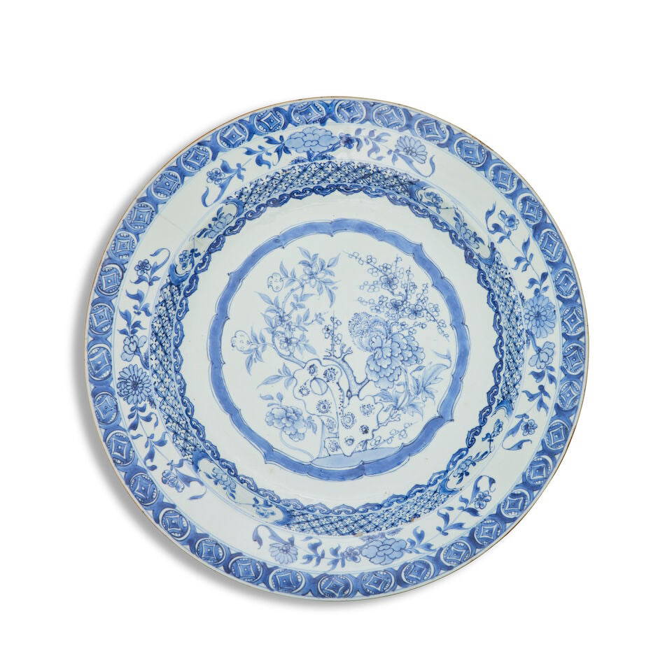 A Chinese blue and white charger Qianlong