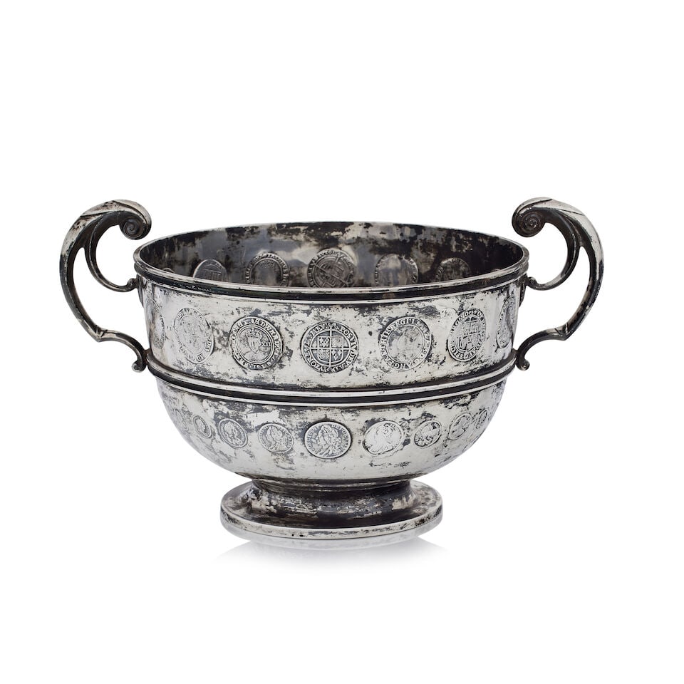 A late Victorian silver two-handled coin bowl Maker CHS, London 1899 (1 of 1)