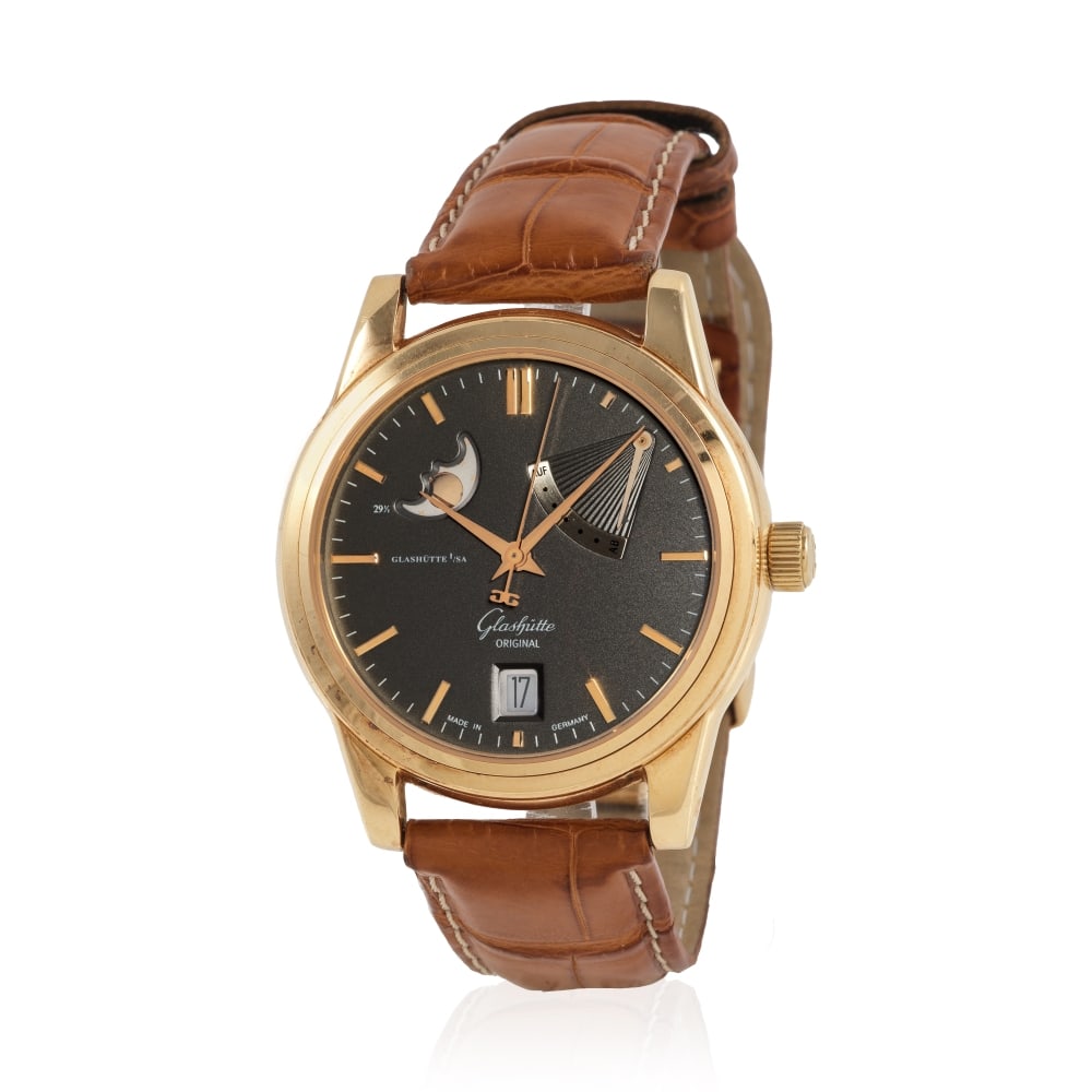 Glashütte Original. A fine 18K gold automatic calendar wristwatch with power reserve and mo...: Glashütte Original. A fine 18K gold automatic calendar wristwatch with power reserve and moon phase indication Glashütte Original. Belle montre bracelet en or jaune 18K (750) avec date et in